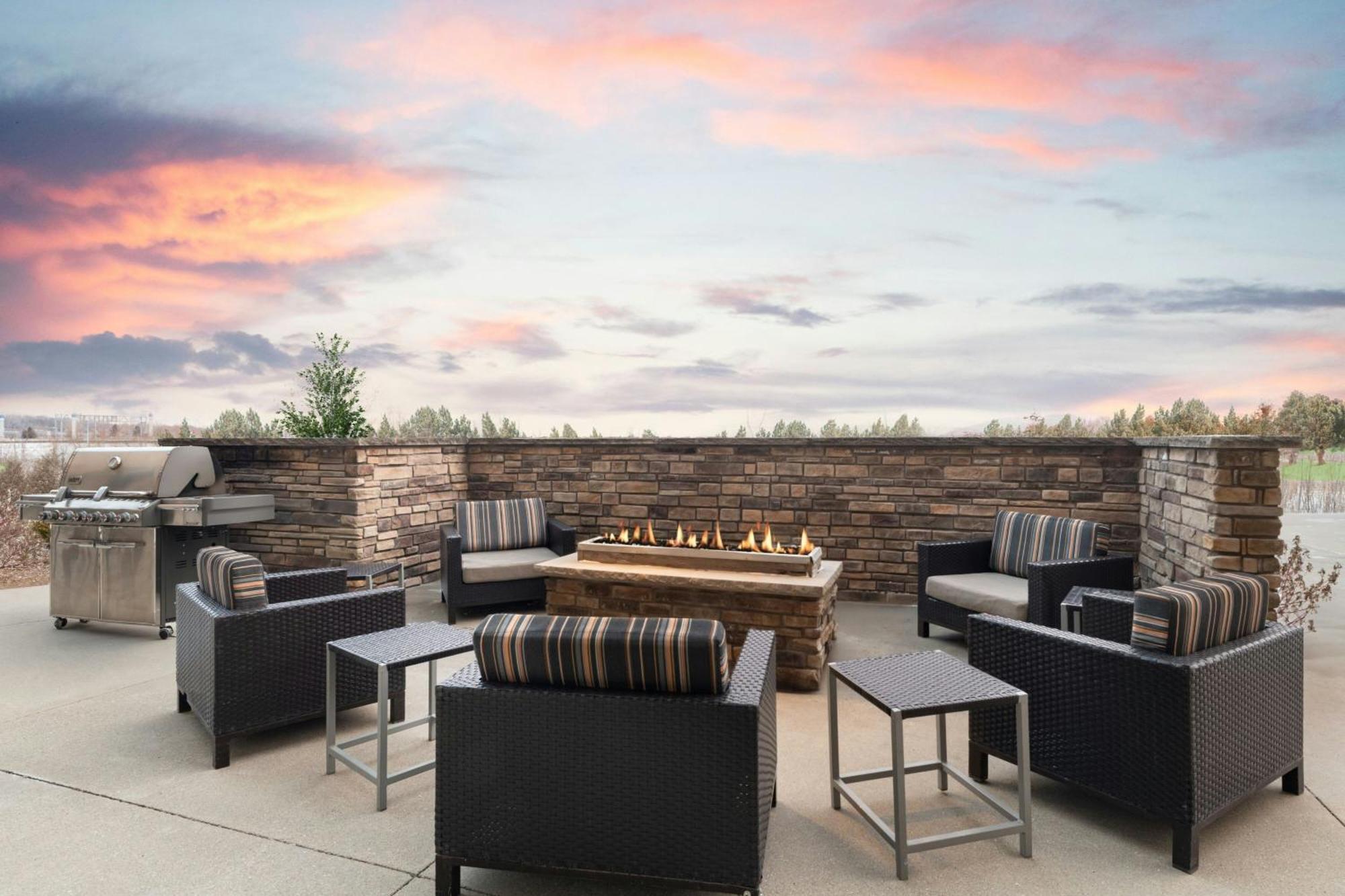 Towneplace Suites By Marriott Ames Exteriér fotografie